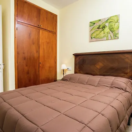 Holiday home Belvilla By Oyo Bertu Sant Pere Pescador